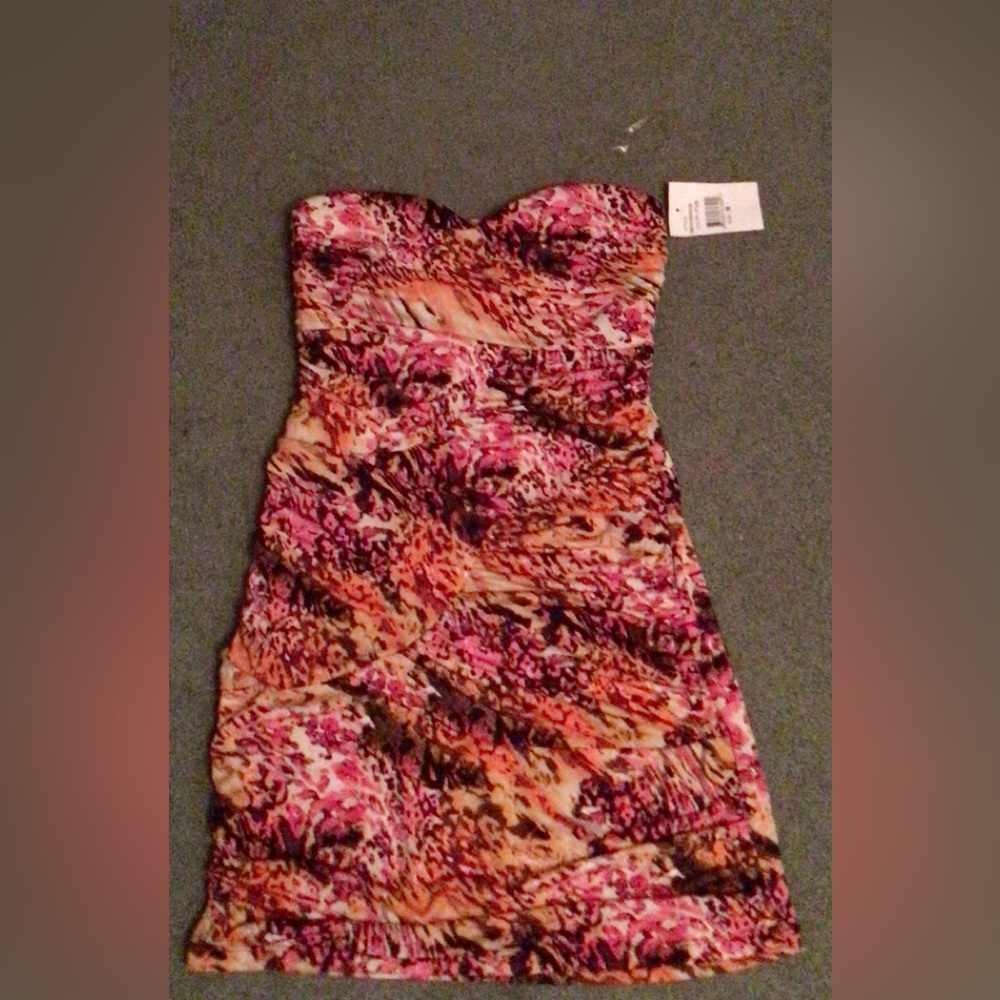 NWT Fuchsia and Orange Printed Strapless Dress
